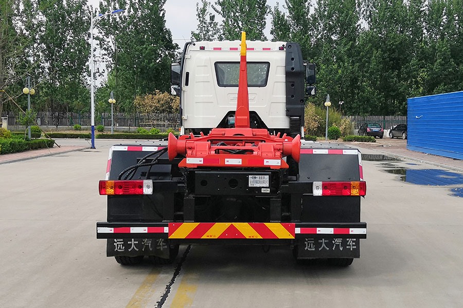 20T車廂可卸式垃圾車YYD5252ZXXC6(正后)