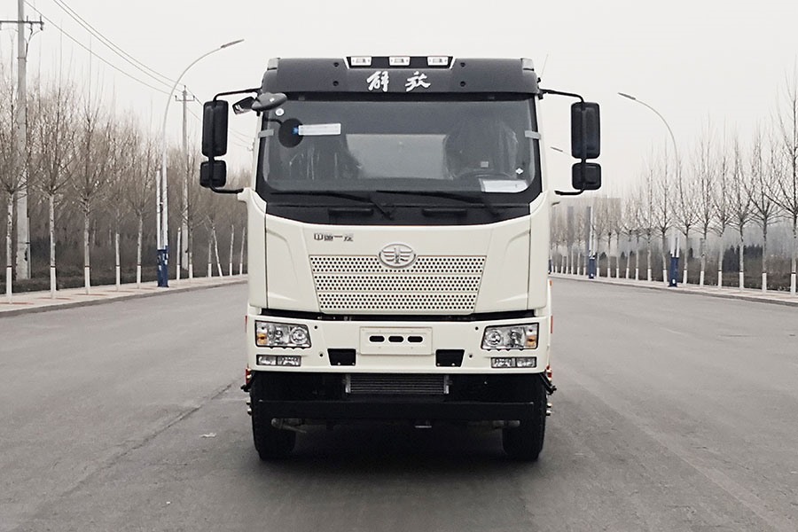 16方灑水車YYD5252GSSCA6(正前)