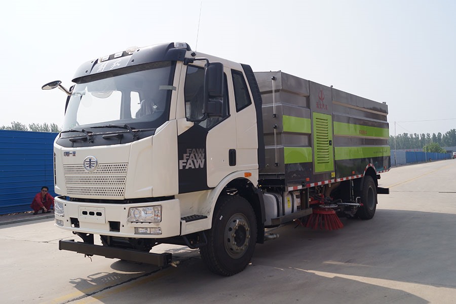 8噸洗掃車 YYD5181TXSC6(一汽解放)(左45°)