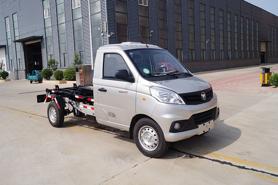 1噸車廂可卸式垃圾車YYD5030ZXXB6(右45°)